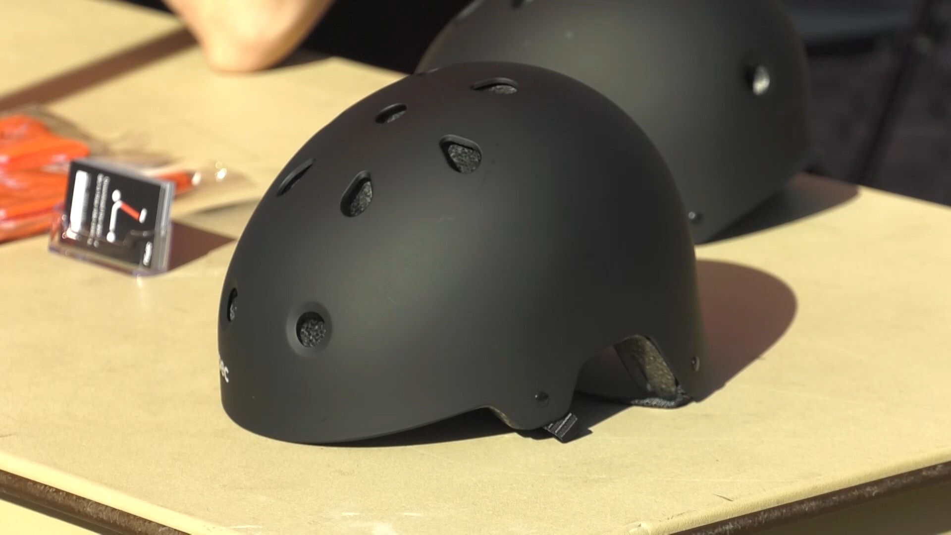 Spin helmet
